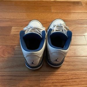 Jordan 3 true blues size 3y